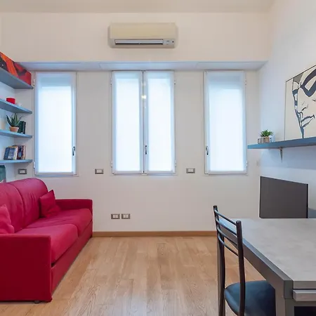 Ihost Center Studio - Uberti 11 아파트